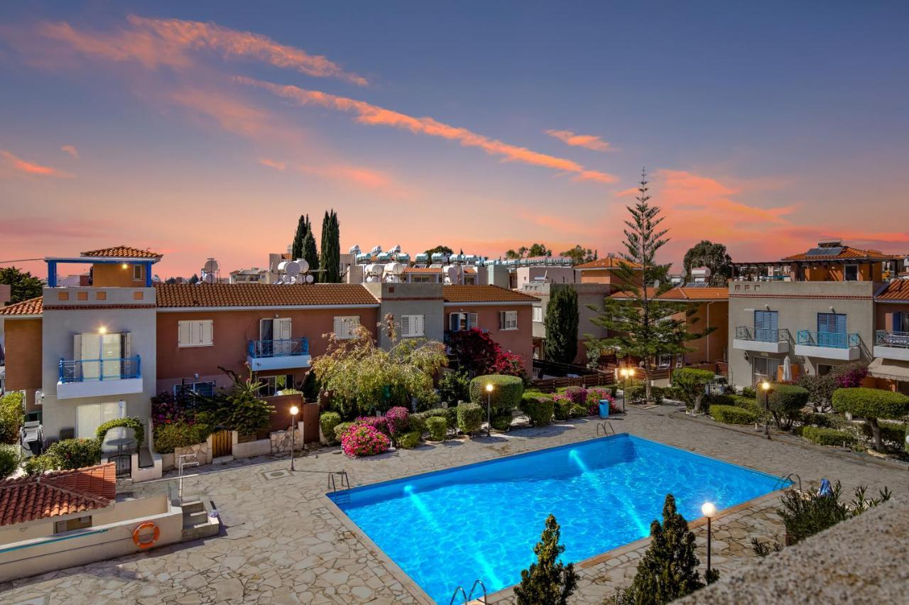 Antonia'S Palace Rooftop Jacuzzi Stunning View Paphos Esterno foto